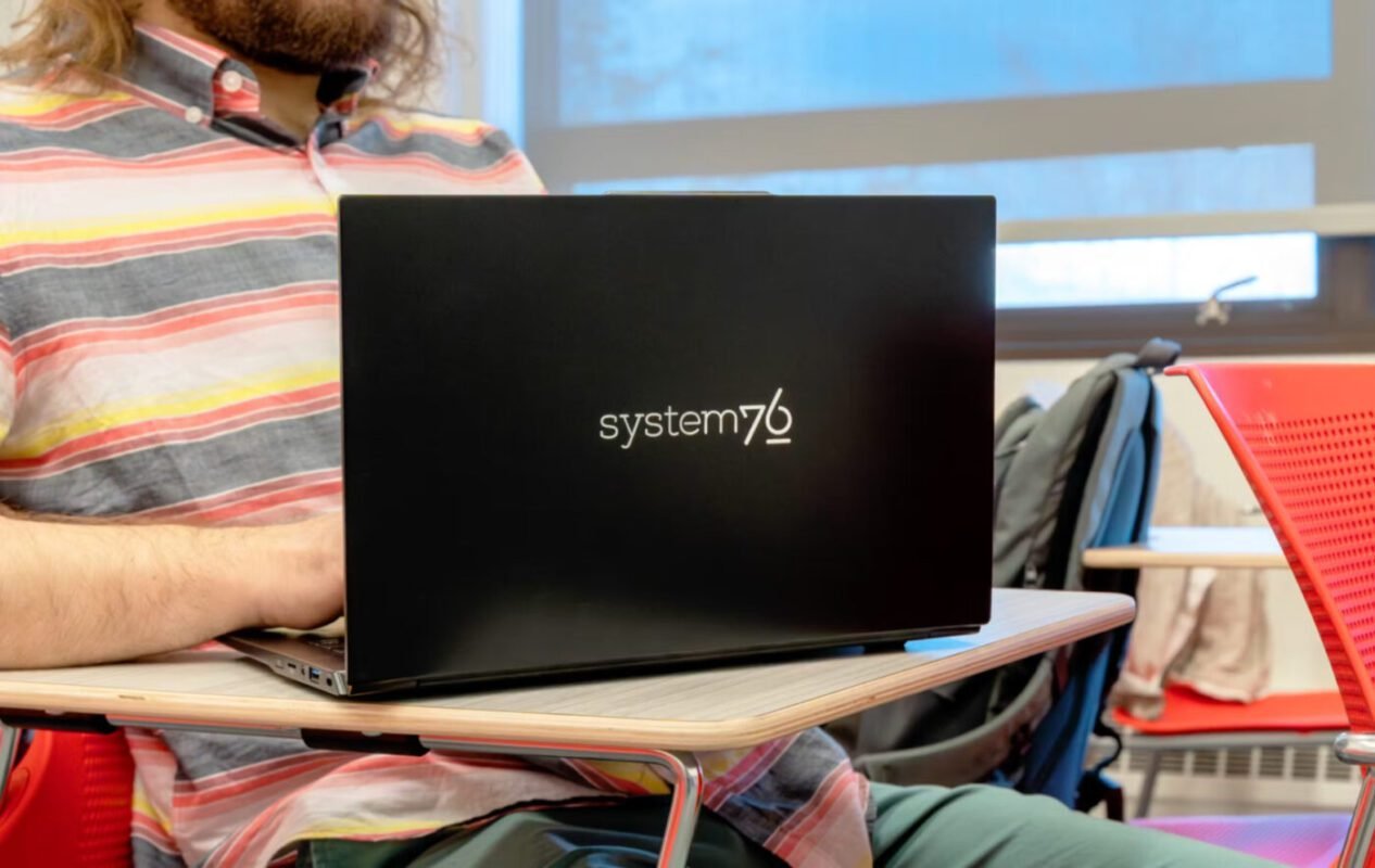 System76 تحدث الكمبيوتر المحمول التي تعمل بنظام Linux باستخدام معالجات سلسلة Intel Raptor Lake-U